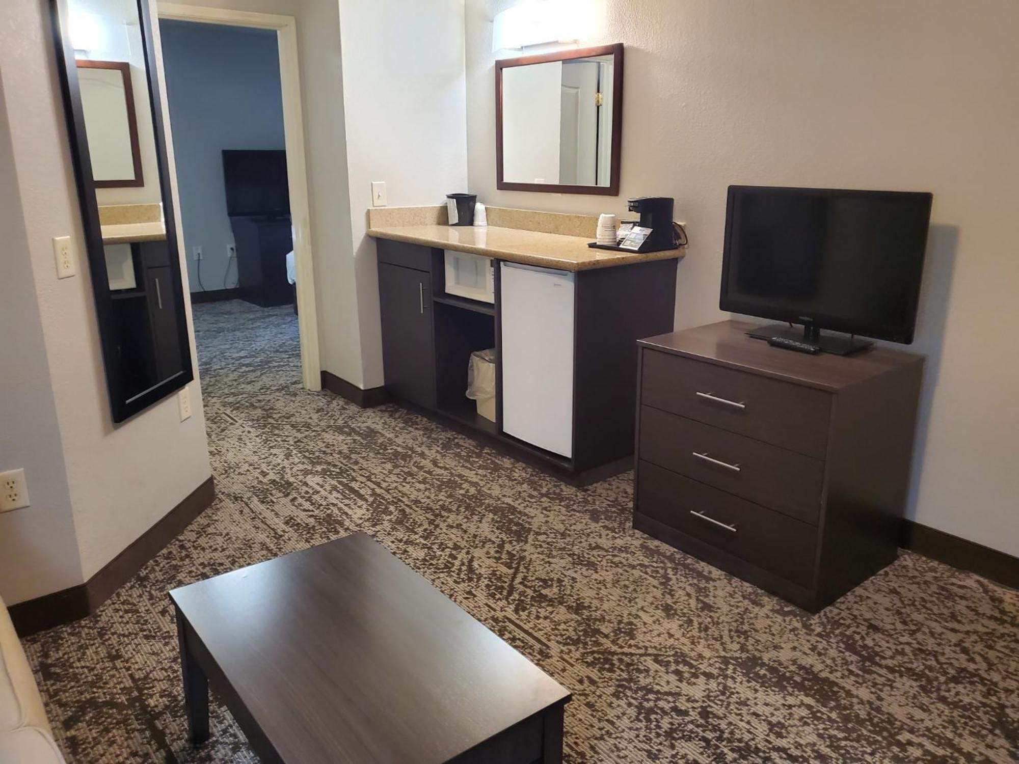 Best Western Fort Wayne Inn & Suites North Εξωτερικό φωτογραφία